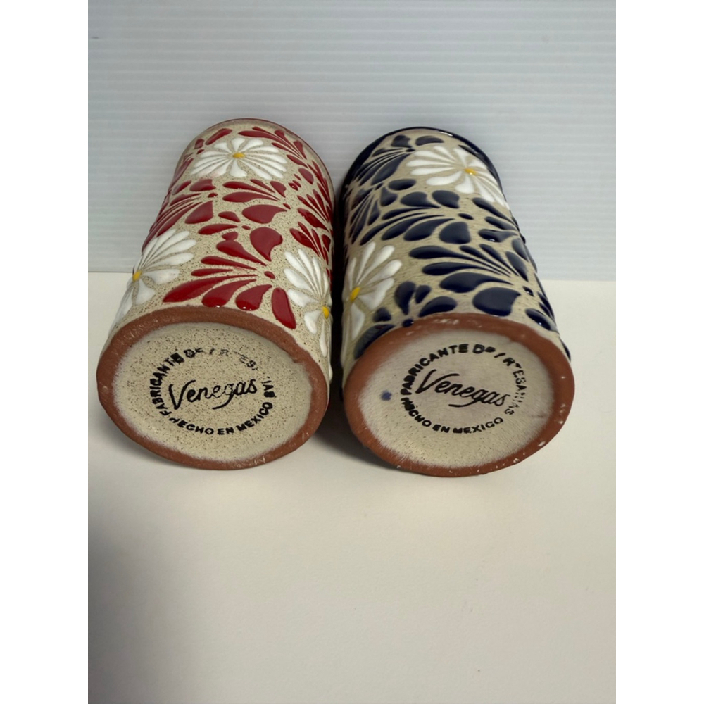 Lot of 2 Venegas Beige Red Blue Floral Ceramic Vases One Size Handmade Mexico - Picture 11 of 11